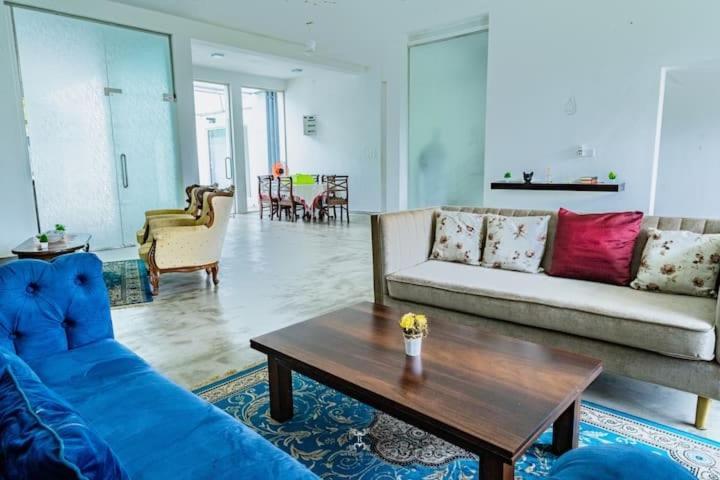Villa 38 Падука Екстериор снимка